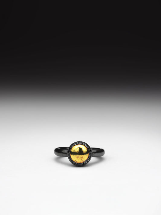 Oxidised gold pearl ring