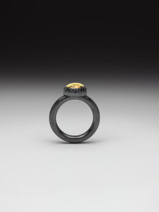 Oxidised gold pearl ring