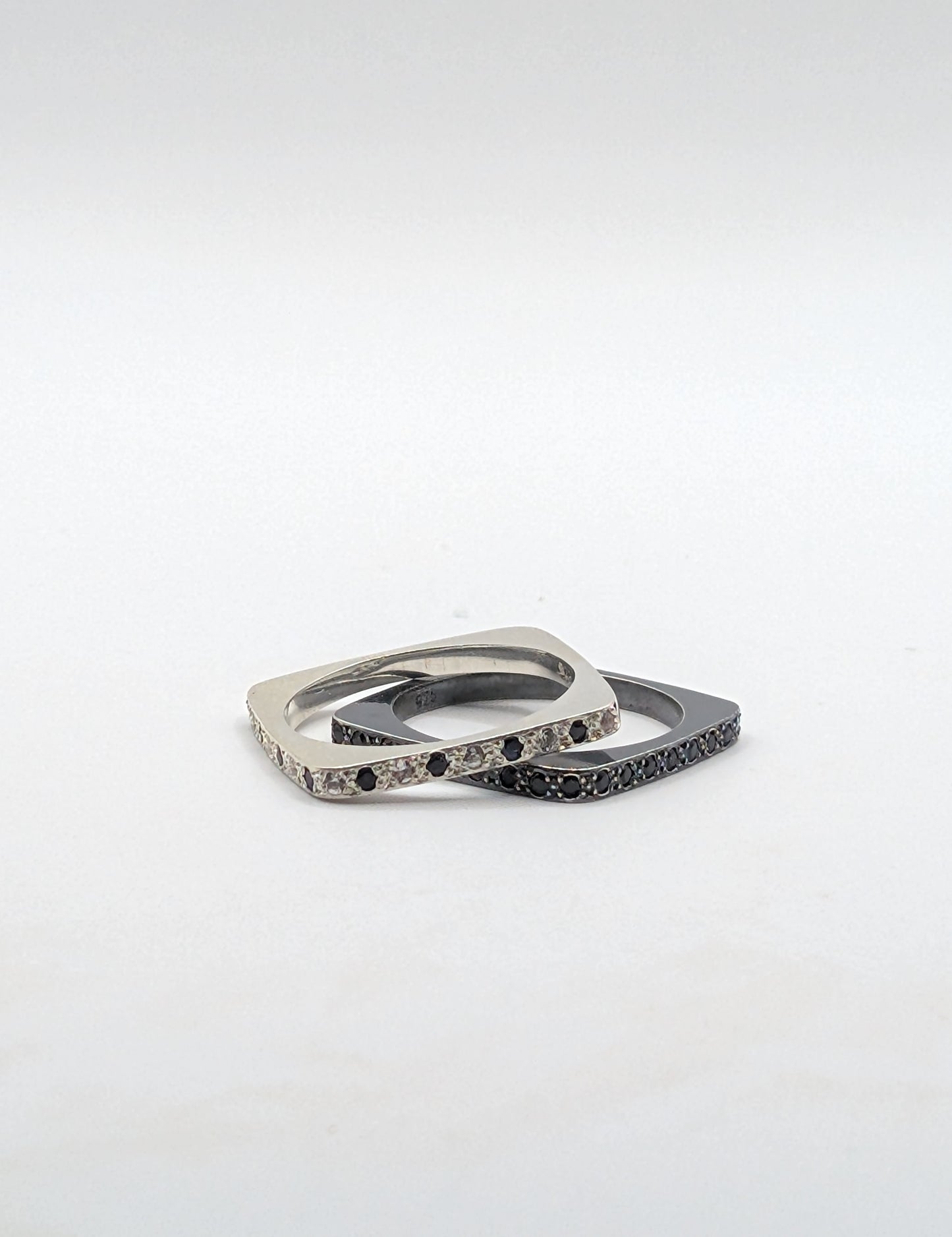 "Yaya" Sterling Silver Ring with Sapphires